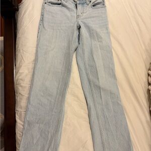 Abercrombie & Fitch 90’s straight Light Wash Jeans
